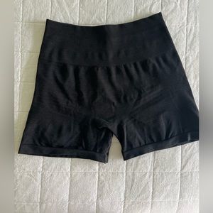 Alphalete Amplify Short